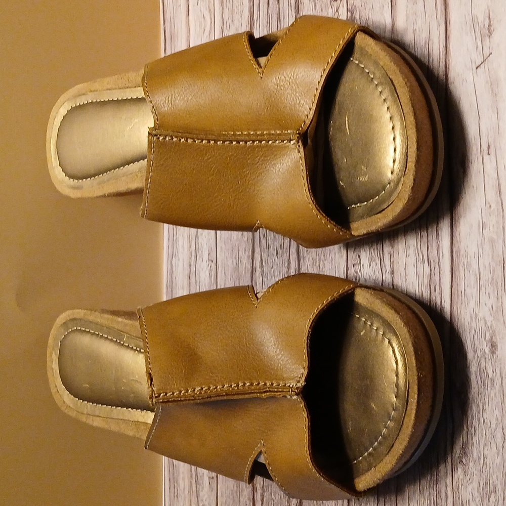 ComfortPlus by Perfectiin  Brown Leather Sandals 9 1/2 NUOT